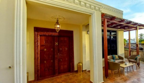 JAMBO JAMBIANI BEACH VILLA, Beautiful Villa at 2 minutes from the Beach